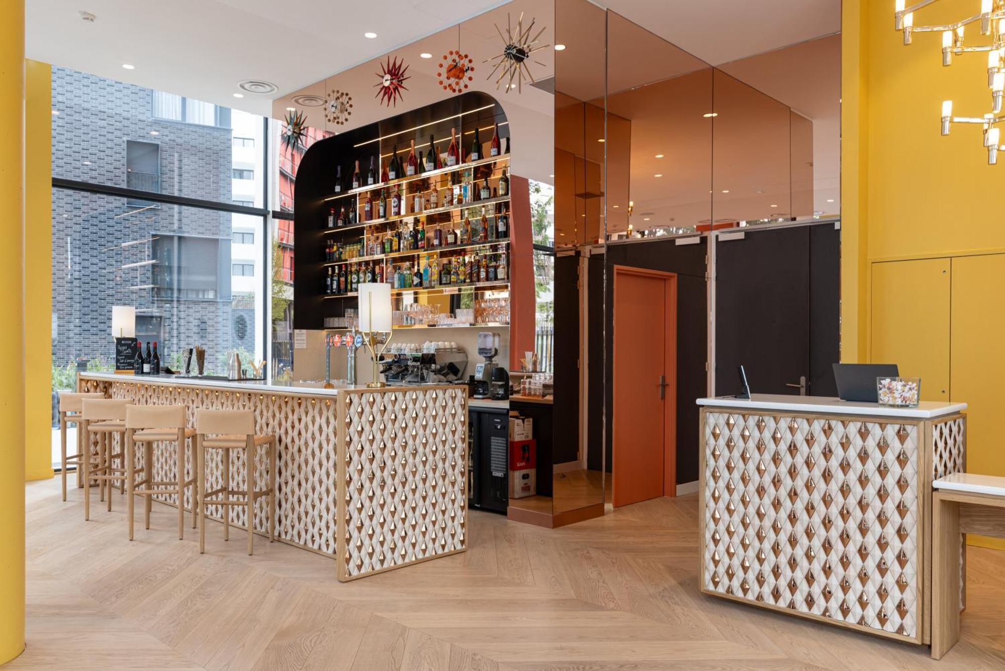 Hotel Kyriad Prestige Paris Asnieres Екстер'єр фото