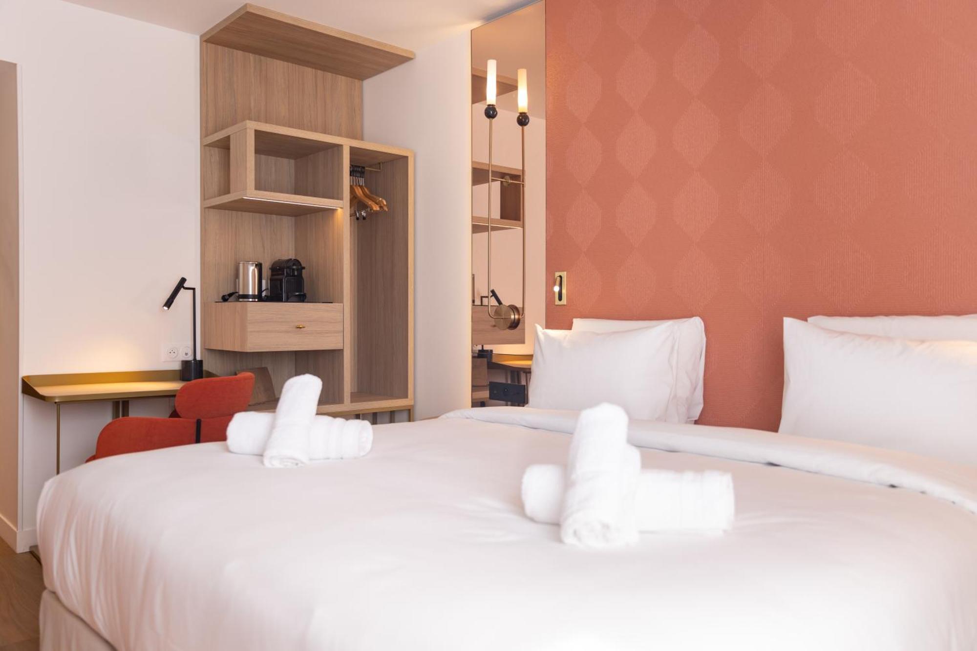 Hotel Kyriad Prestige Paris Asnieres Екстер'єр фото