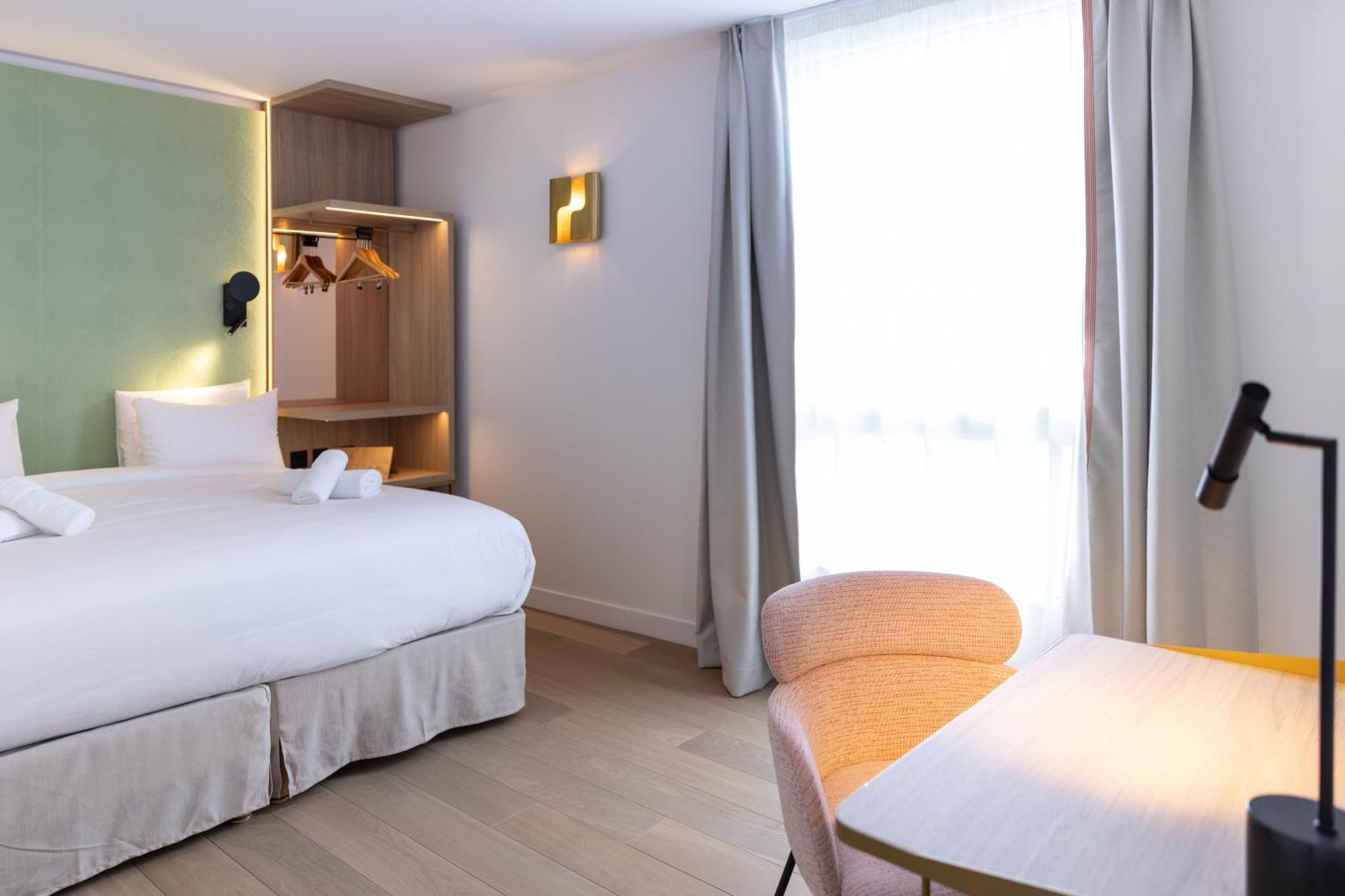 Hotel Kyriad Prestige Paris Asnieres Екстер'єр фото