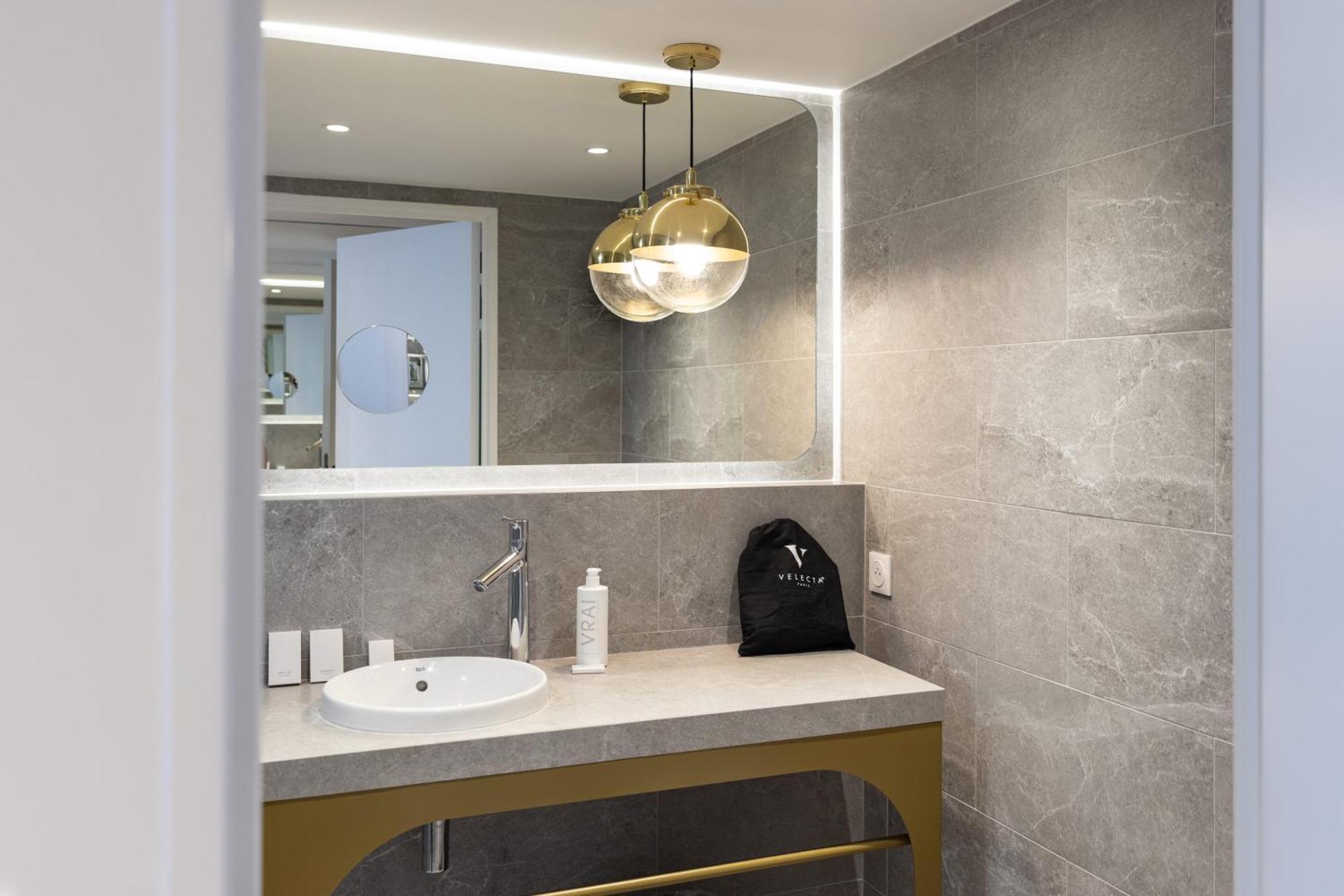 Hotel Kyriad Prestige Paris Asnieres Екстер'єр фото