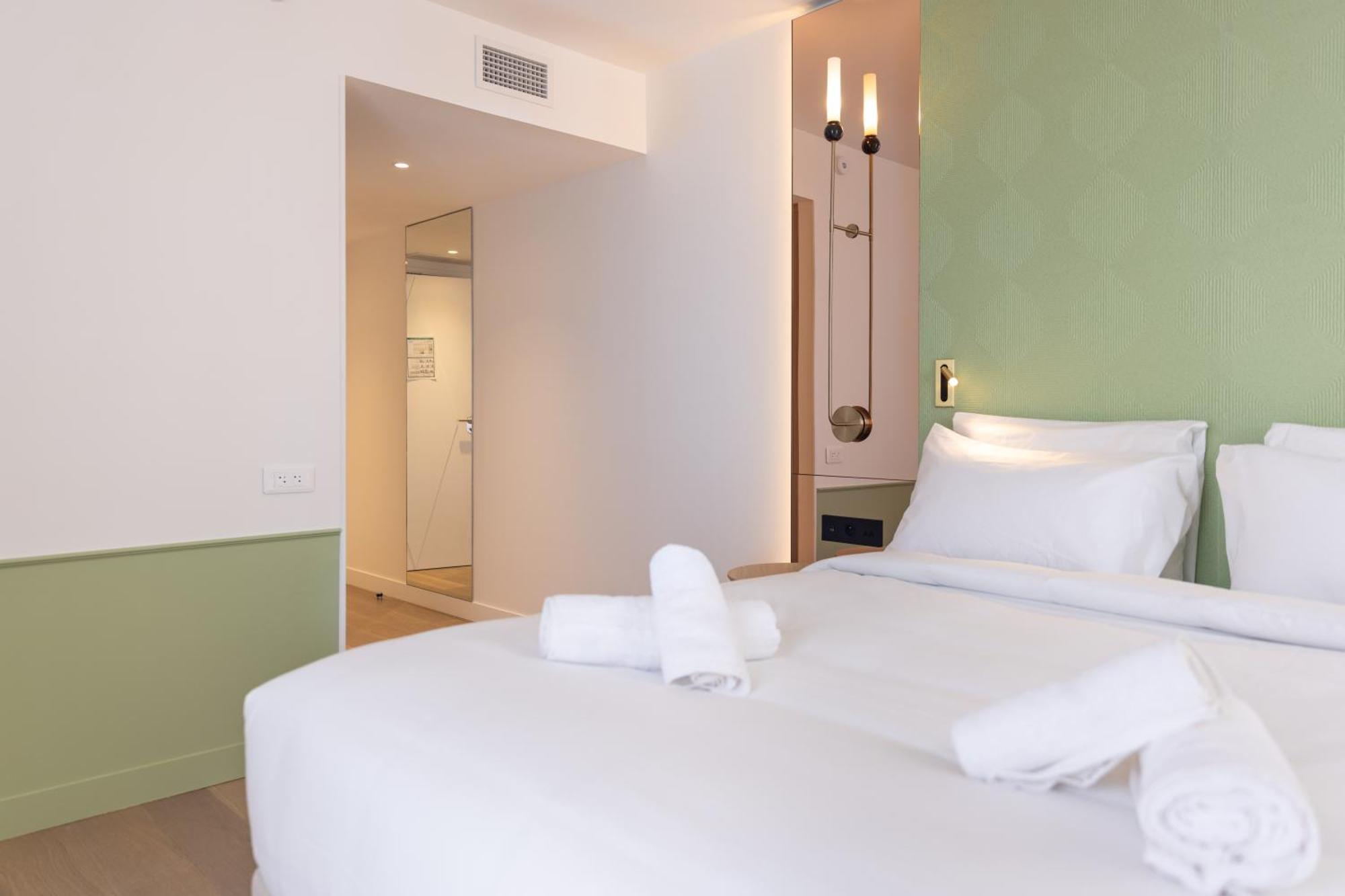 Hotel Kyriad Prestige Paris Asnieres Екстер'єр фото